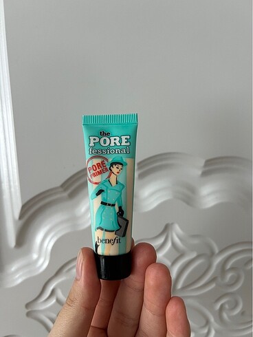 Benefit Cosmetics Benefit makyaj bazı