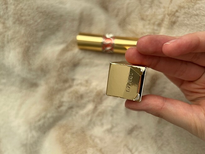  Beden Ysl dudak balmı