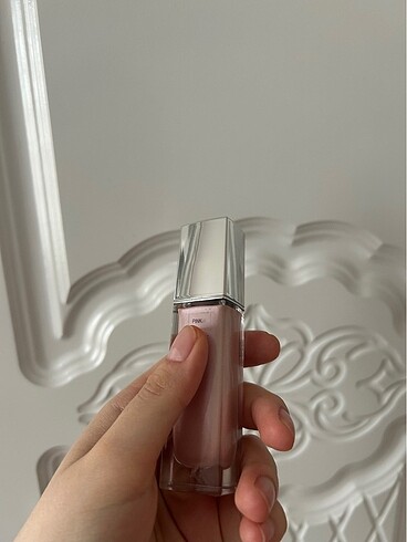 Beden Dior aydınlatıcı