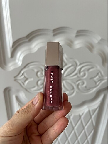 Fenty riri gloss