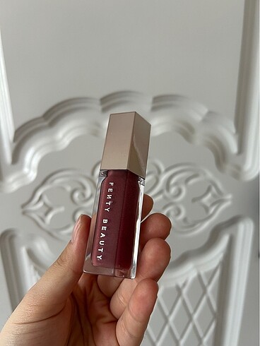  Beden Renk Fenty riri gloss