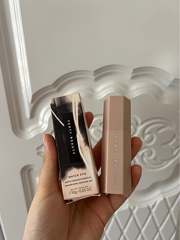 Fenty Beauty Fenty kontür