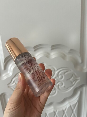  Beden Charlotte tilbury sabitleme spreyi