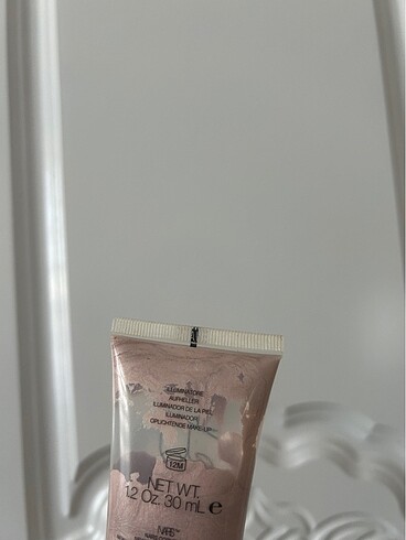  Beden Nars aydınlatıcı