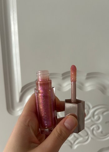 Fenty Beauty Pembe Işıltılı Dudak Parlatıcısı Seti - Görsel 10
