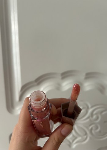 Fenty Beauty Pembe Işıltılı Dudak Parlatıcısı Seti - Görsel 12