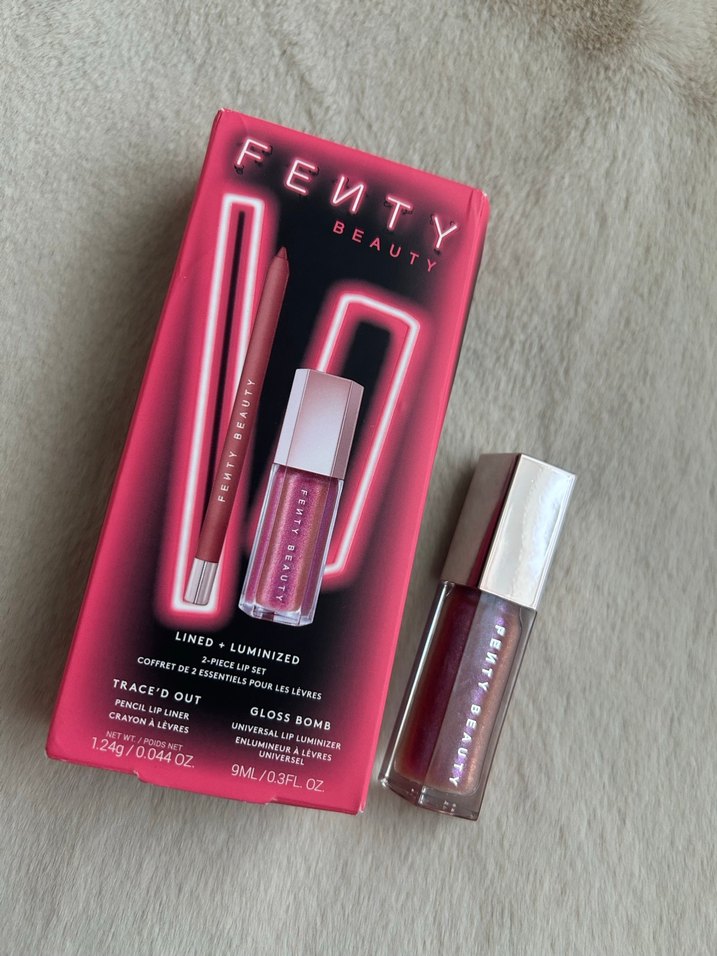 Fenty Beauty Pembe Işıltılı Dudak Parlatıcısı Seti - Görsel 2