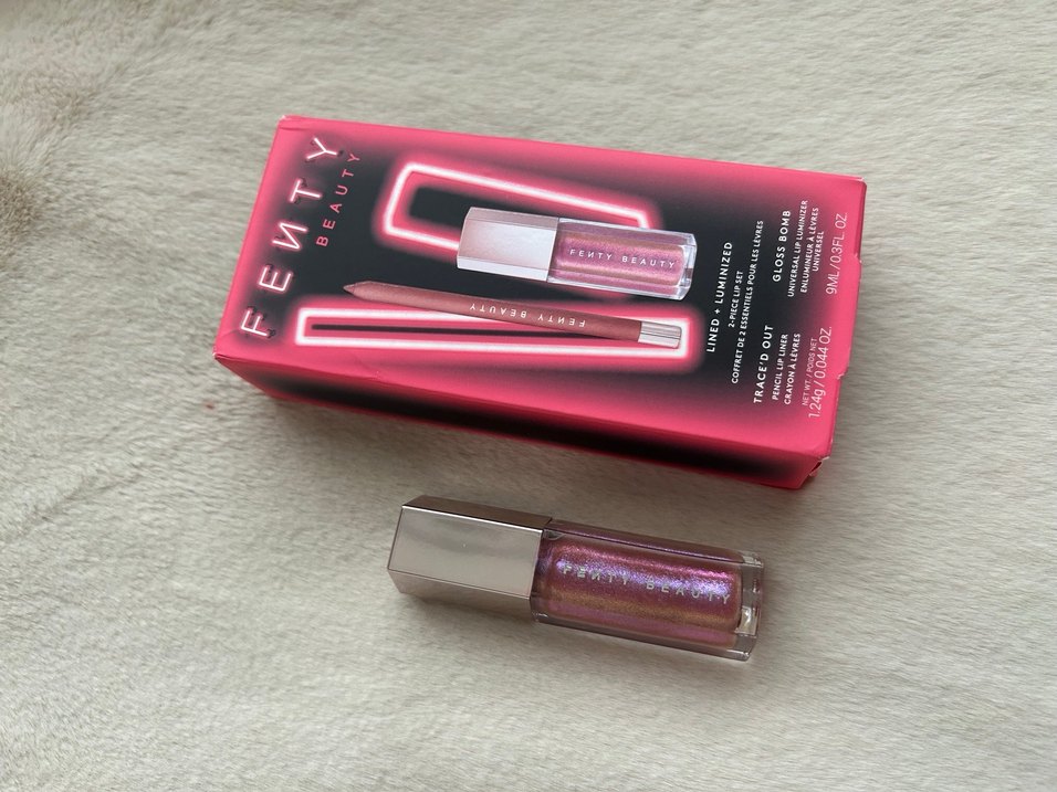 Fenty Beauty Pembe Işıltılı Dudak Parlatıcısı Seti - Görsel 5