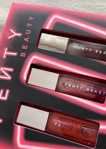 Fenty Beauty Lip Gloss Seti - Görsel 7