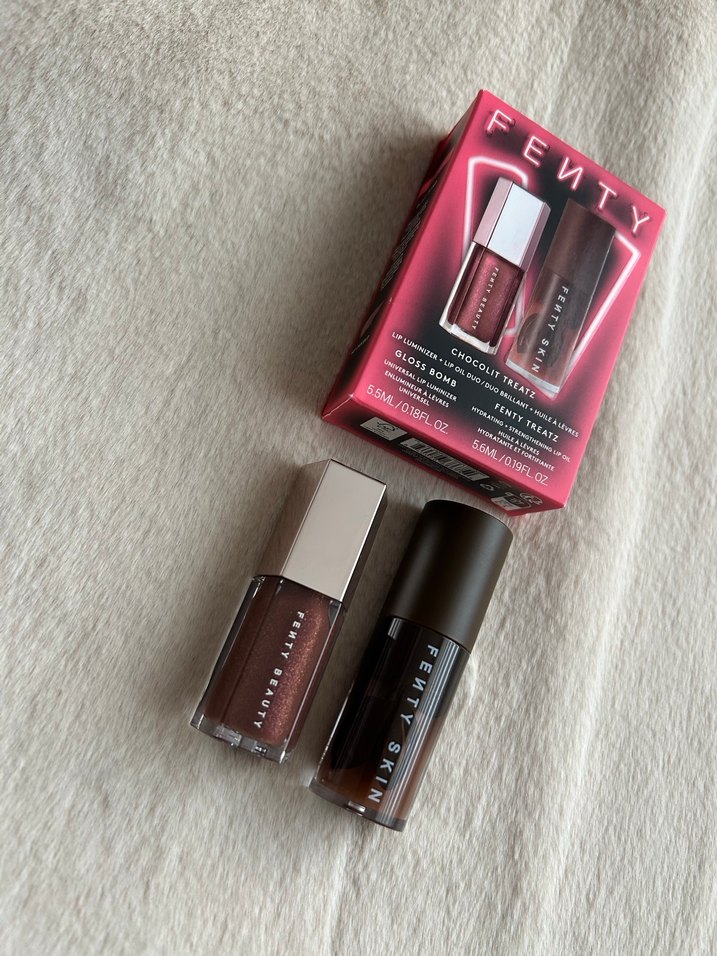 Fenty Skin Bordo Parlaklık ve Dudak Yağı Seti - Görsel 3