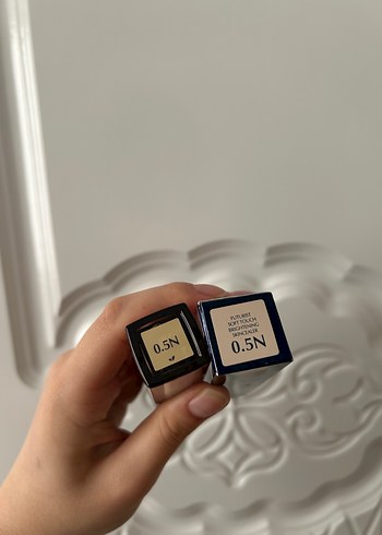 Estee Lauder Estee Lauder Futurist Aydınlatıcı Kapatıcı