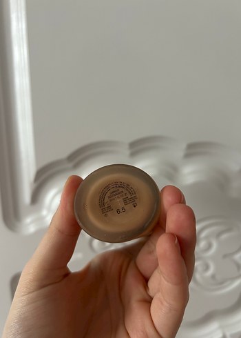 Giorgio Armani Luminous Silk Fondöten Açık Bej - Görsel 3