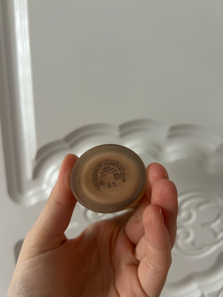 Giorgio Armani Luminous Silk Fondöten Açık Bej - Görsel 3