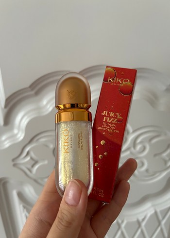 Kiko Juicy Fizz Parlak Altın Ruj