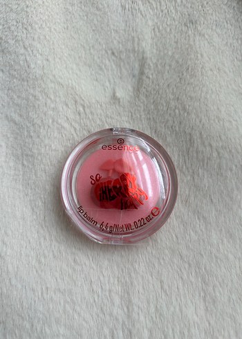 Essence so cherry dudak balmı - Görsel 4