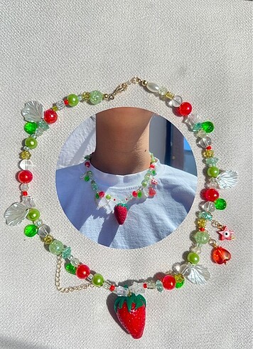 Strawberry choker kolye
