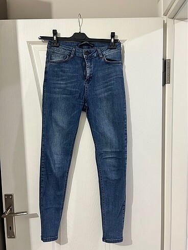 LCW Skinny kot