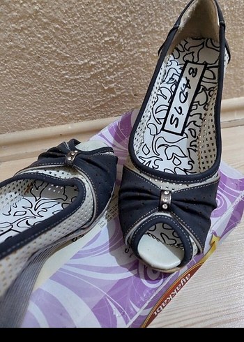 Kadın Siyah Baskılı Dolgu Topuklu Ayakkabı - Görsel 2