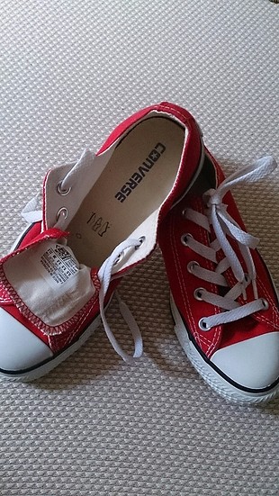 kırmızı converse