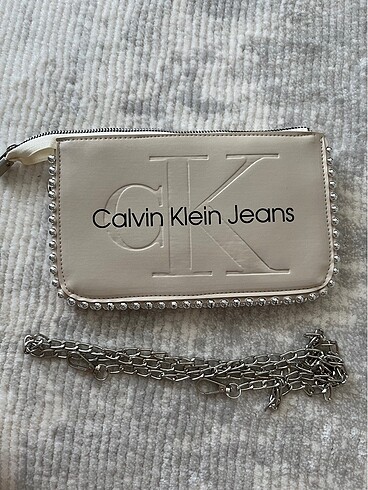 Calvin Klein BAYAN ZİNCİRLİ ÇANTA