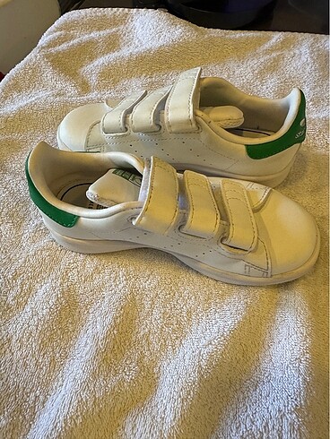28 Beden Stan Smith Spor Ayakkabı
