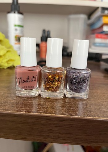Diğer Nail It! Altın Parlak Oje Seti