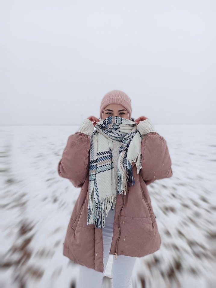 Siyah şişme mont ve pembe şişme mont - Görsel 5