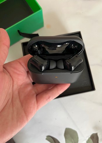 Razer Hammerhead Pro Hyperspeed Kablosuz Kulaklık - Görsel 3