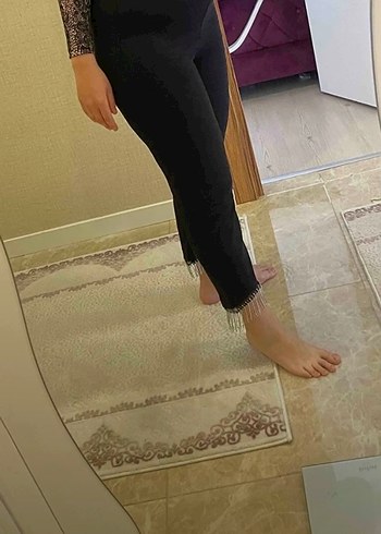 Zincir detaylı kumaş pantolon Trendyol - Görsel 2