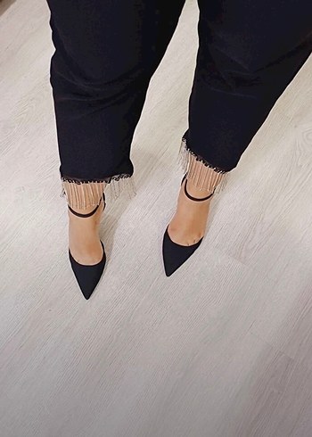 Zincir detaylı kumaş pantolon Trendyol - Görsel 3