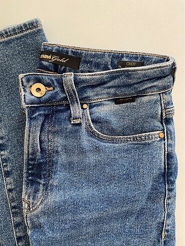 mavi cindy mom jeans