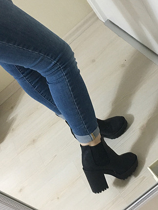 H&M siyah topuklu bot