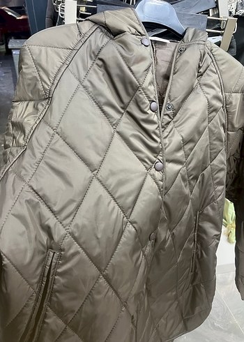 Kapitone mont yağmurluk - Görsel 5