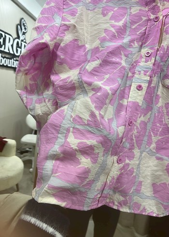 Pembe Batik Desenli Bol Kesim Kadın Gömlek - Görsel 2