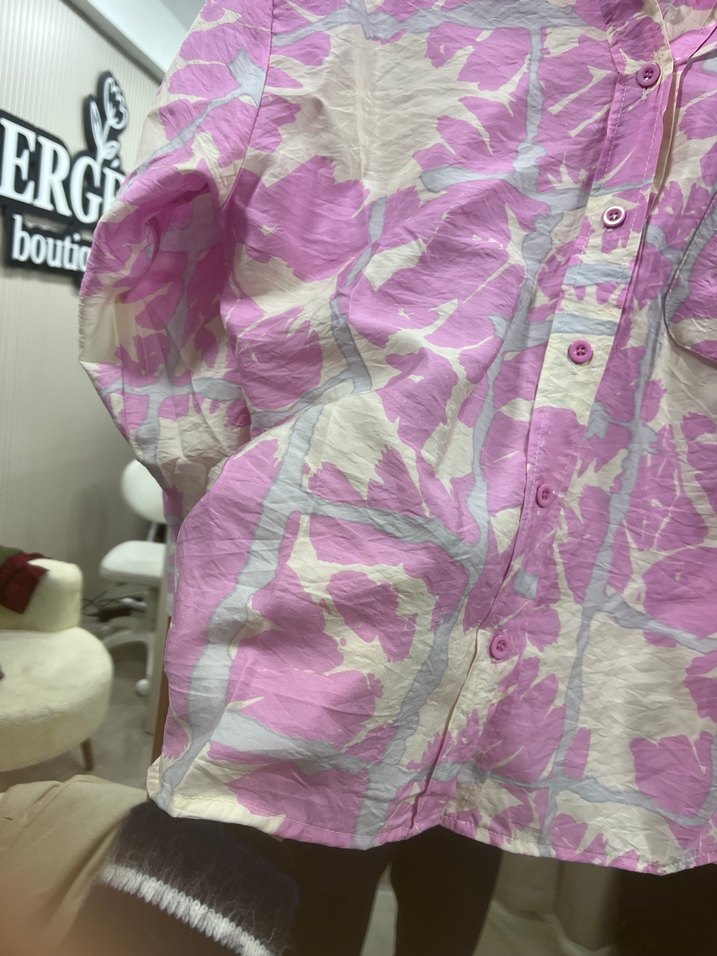 Pembe Batik Desenli Bol Kesim Kadın Gömlek - Görsel 2