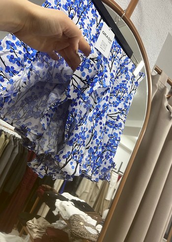 Mavi Çiçek Desenli Mini Etek - Görsel 3