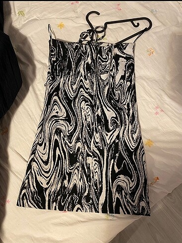 Mavi Jeans Mavi elbise siyah beyaz desenli