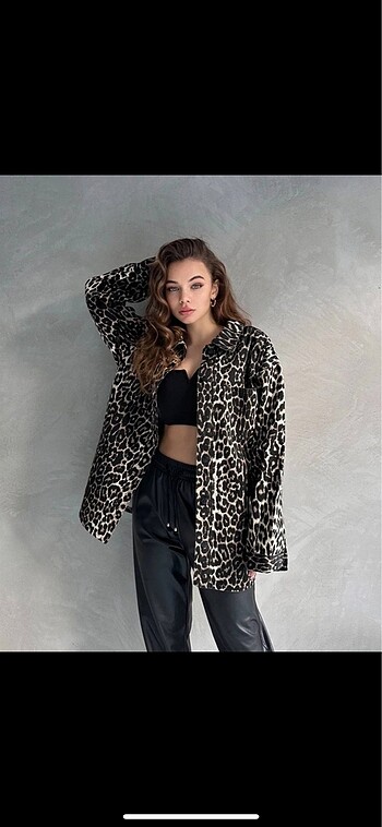 Leopar Desen Çift Cep Oversize Denim Gömlek Ceket