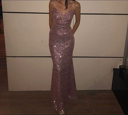 Diğer gece elbisesi