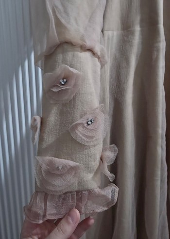 Bej Uzun Tüllü Elbise, Yüksek Yakalı, Salaş Kesim - Görsel 4