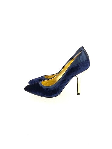Nine West Stiletto %70 İndirimli.
