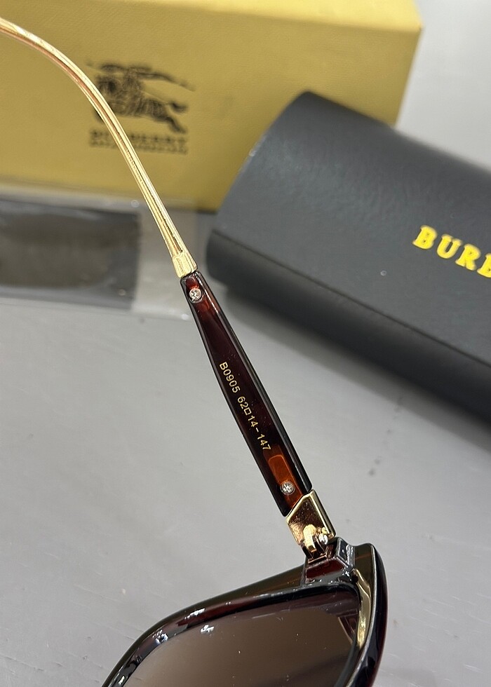 BURBERRY BAYAN Güneş gözlüğü - Görsel 3