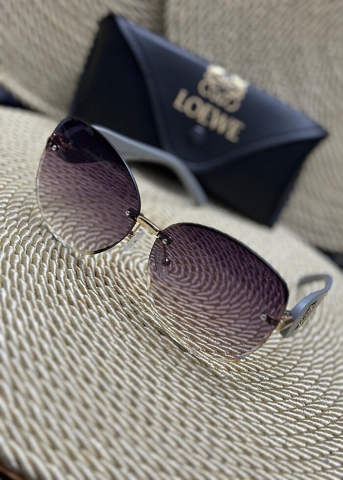 LOEWE BAYAN GÜNEŞ GÖZLÜĞÜ - Görsel 2