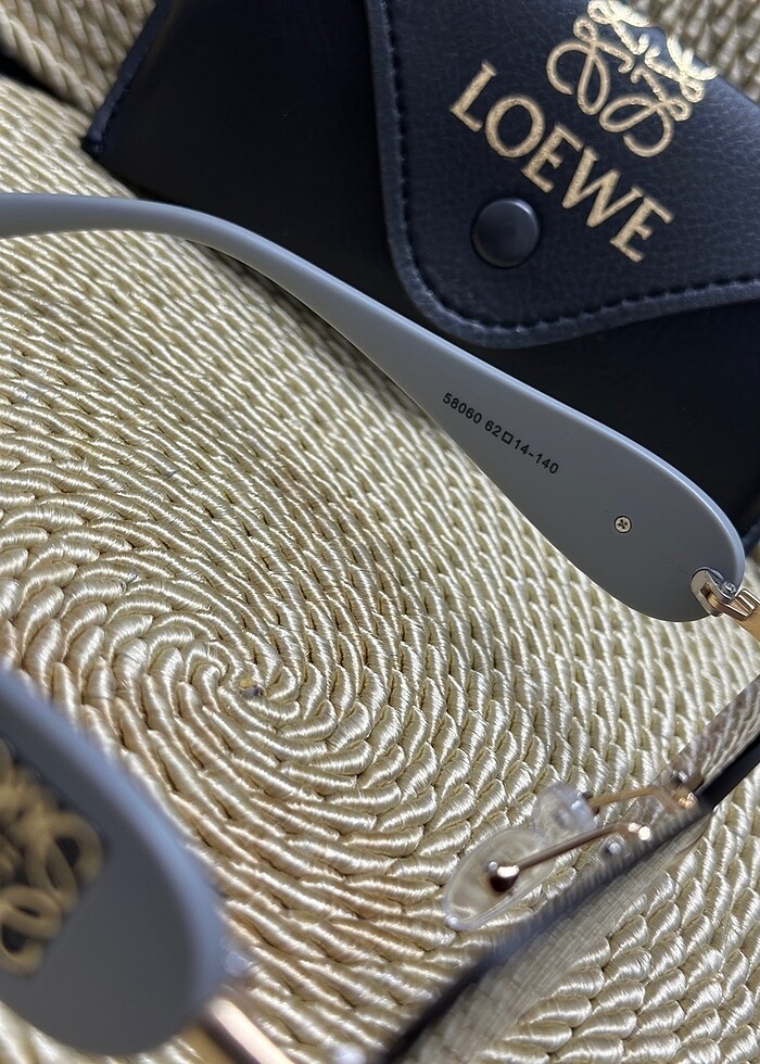 LOEWE BAYAN GÜNEŞ GÖZLÜĞÜ - Görsel 4