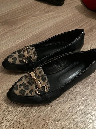 Leoparlı Babet