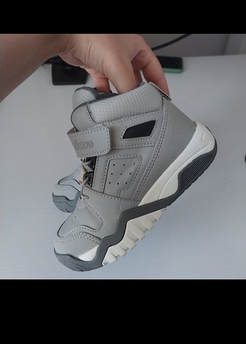 Gri Erkek Çocuk Cırtlı Bot