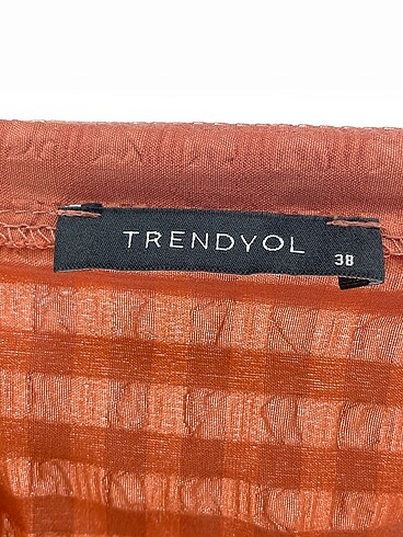 38 Beden kahverengi Renk Trendyol & Milla Bluz %70 İndirimli.