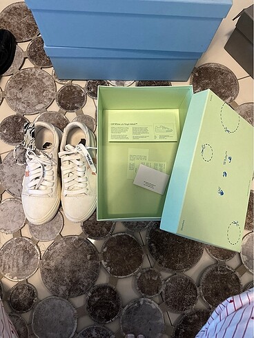 36 Beden beyaz Renk Off white