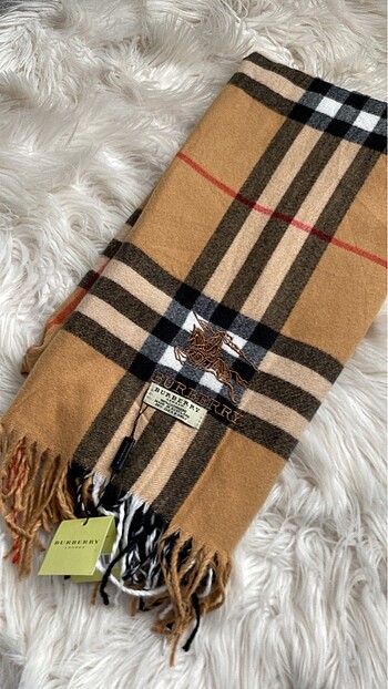 Burberry ithal atkı