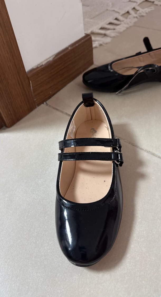 Kızlar için Siyah Rugan Tokalı Bale Ayakkabısı - Görsel 4